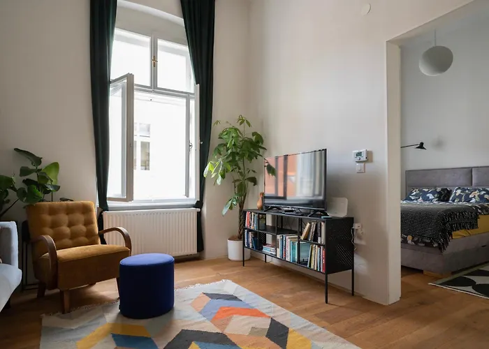 Apartment Ludwig - Films & Movies Collection