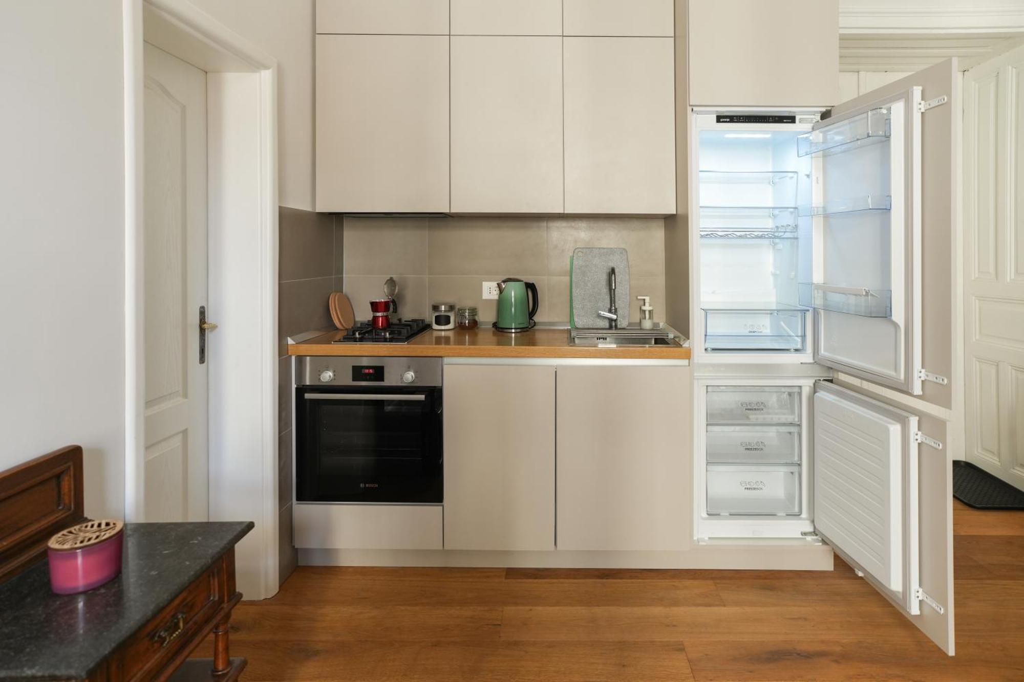 Ludwig - Films & Movies Collection Apartma Zagreb