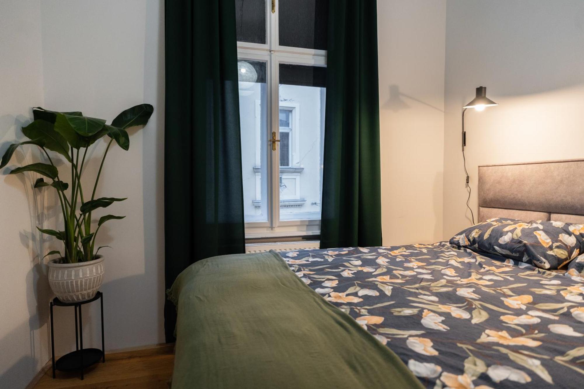 Ludwig - Films & Movies Collection Apartma *